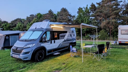 Perfect adVANtures – Brand new! Luxury campervan, suitable for up to 5 persons