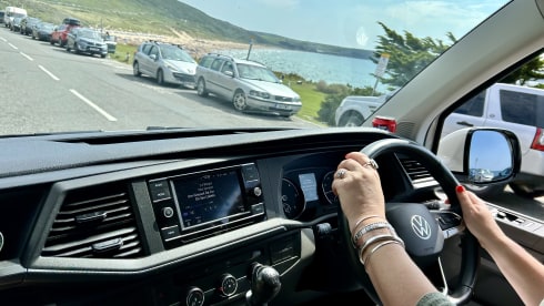 Aggi – AGGI DUB - VW (LWB) Camper with all your creature comforts- North Devon