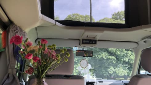 Bussie – 4p Volkswagen bus from 1996