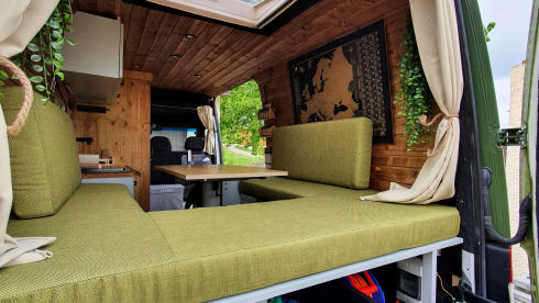 CHALO – Self-built camper with great attention to detail