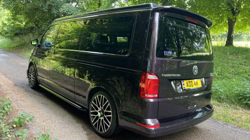 ADDAM – 4 berth Volkswagen bus from 2016