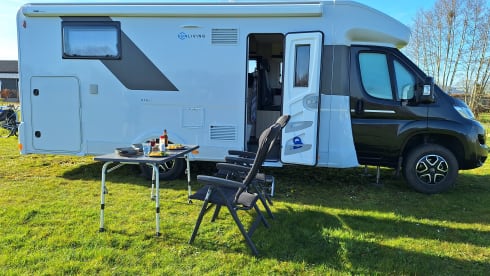 4/5p Sun Living semi-integrated from 2024