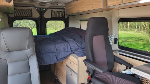 Buszz – Hymer RIo '14, 4 seater/2 bedroom. Compact, surprisingly spacious