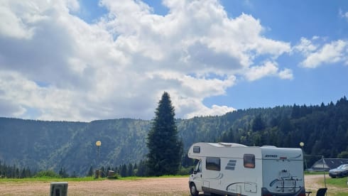 6p Hymer Alkovenmöbel aus dem Jahr 2005