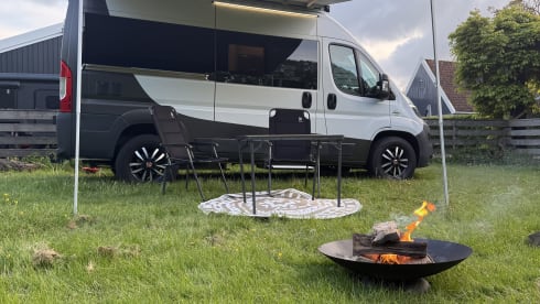Charlie's Camper – OFF-Grid Fiat Ducato Compactcamper – Klaar voor avontuur