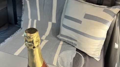 Billy 'Ocean' California Camper – 4 berth Volkswagen campervan from 2023