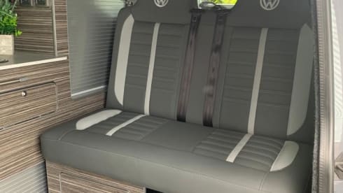 ORLA – Amazing 2021 Volkswagen Campervan