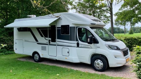 4p Adria Mobil Matrix 670 DC semi-integrated from 2022