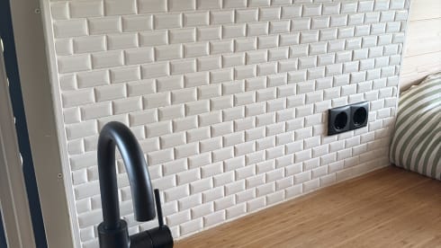 Mary Jane II – 2-seater Fiat bus from 2026