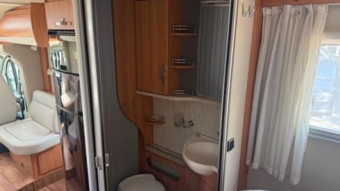 Hymer T 698CL 180pk half integraal 2016