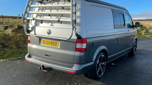 Jeff – Jeff- 4 Berth Volkswagen Campervan - New Professional Conversion