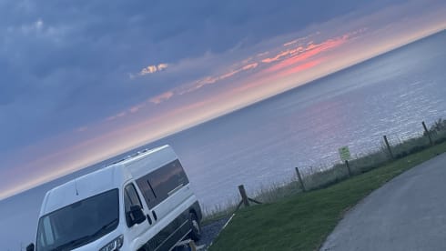The Wondering Boxer – 3 berth 2016 Peugeot Boxer campervan.