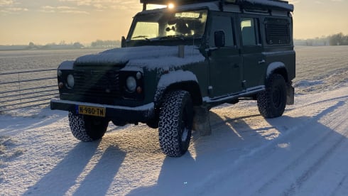 2p Land Rover rooftop from 2013