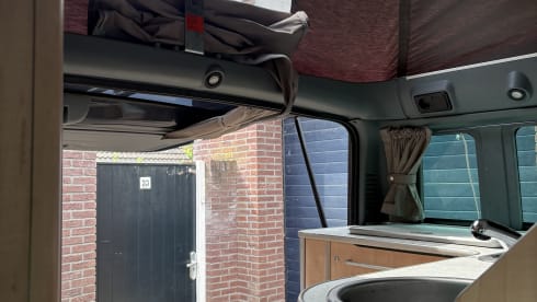 Ford-Campingbus für 4 Personen, Baujahr 2010