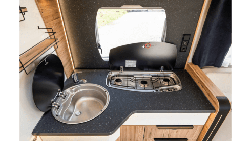  🚐 Miniclan – 🏞 4p Bavaria Nomad 2023
