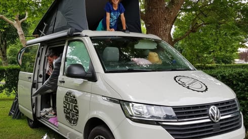 VOLKSWAGEN CALIFORNIA COAST dec2020