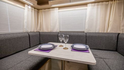 5 berth Auto Trail Expedition C72 2022