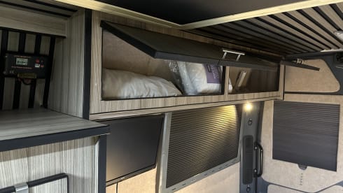 Shadow – Stylish 2 Berth Campervan 2022