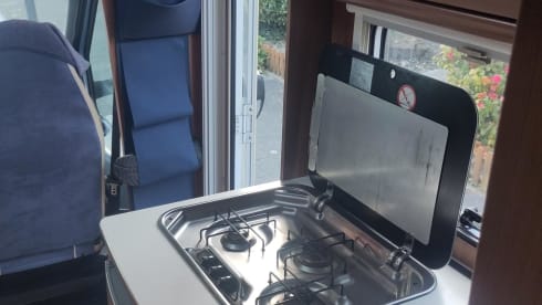 2/4 person corado Ford transit t337