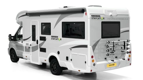 Phoenix – Roller Team Auto-Roller 747 (2025) 2-6 Berth Automatic - Fully Insured