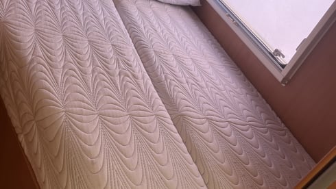 Gina – Beautiful 4 berth Fiat campervan from 2010