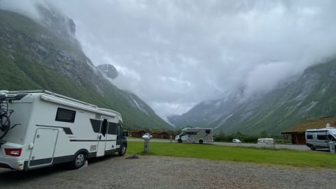 Luxury 4-person Adria Automatic