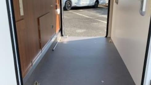 Cambia il Tuo Modo di Viaggiare con il Baron/T-Loft: "Il lusso in Viaggio!"