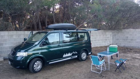 Caravelle – Volkswagen Van Sharing T5 Caravelle - 9 travel seats / 4 berths