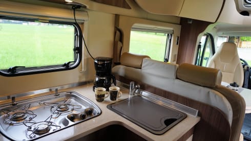 Vanity; chique met klasse. In stijl op reis! – Eitelkeit; schick mit klasse. Stilvoll reisen! 4 Schlafplätze!