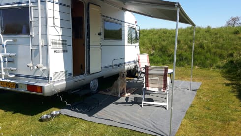 Hymer B584; Freedom, luxury, adventure and dog are allowed !!