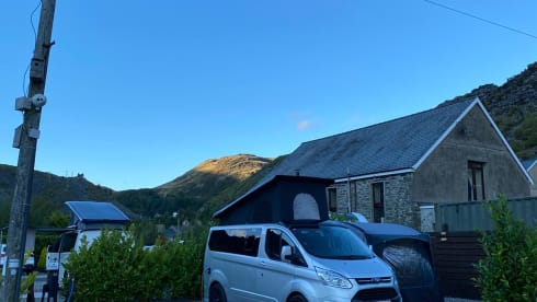 Becky – Ford Transit Custom Campervan 4 Beth 