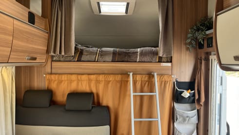 Comfortable and economical 6p motorhome with plenty of storage space (175hp)