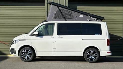 Camella – 4 Berth Volkswagon Transporter T6.1 (Inclusive of Insurance)