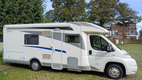 Onze Louis – 2p McLouis semi-integrated uit 2009