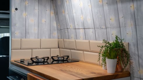 Sparrow's nest – All season Off grid campervan with full length double bed  *Pet friendly*