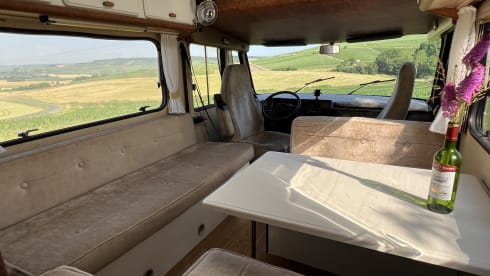 Lucky 88 – Panaromic view, spatious Hymer fully equiped