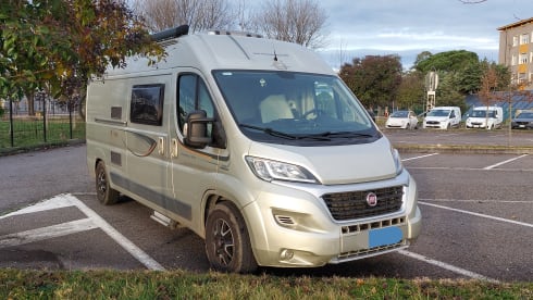 Ciro – Moderno, adatto allo smart working e ai nomadi digitali