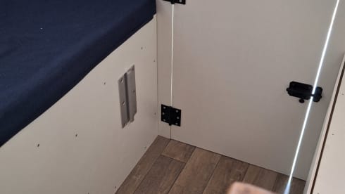 Olaf – Neat conversion Volkswagen Crafter L2H2