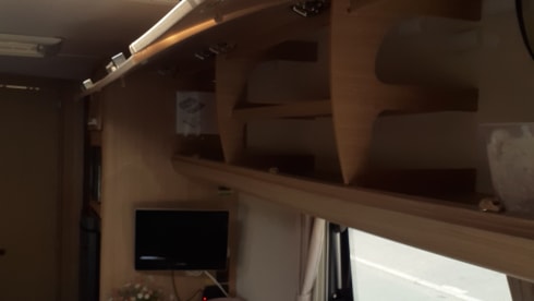 Roxanne – Dog Friendly, 2 berth , Adventure Holiday 