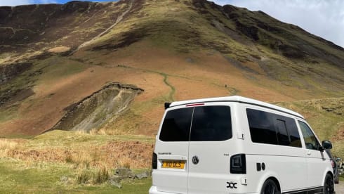 Suzie – 4 berth Volkswagen Campervan 