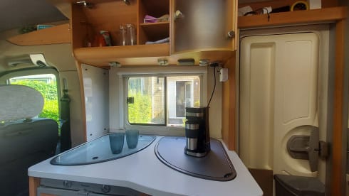 Comfortable Knaus semi-integrated