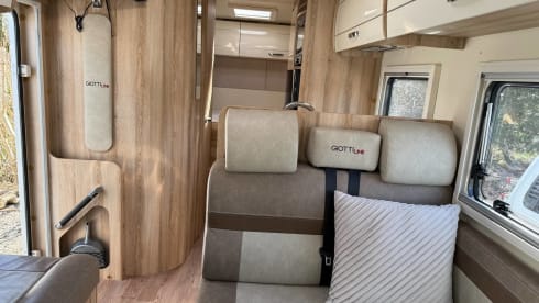 Terry  – All New 6 Birth Touring Motorhome 