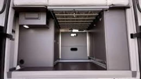  Luxe Volkswagen Grand California (4 p)