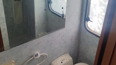 LUCIANO08 – CAMPER PRATICAMENTE NUOVO