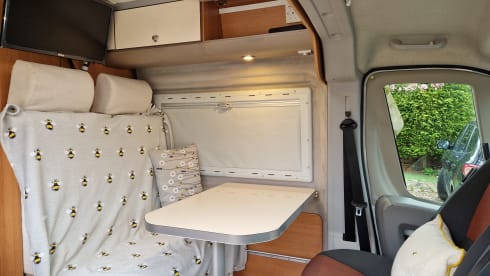 Max – 2/3 berth Fiat Ducato 2010 self contained with H&C water, shower and WC