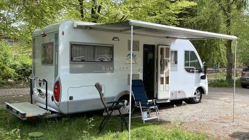 Marcel en Houria – Knaus SUNLINER 658MF integral / 4 pers.