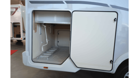 ROLLER TEAM ZEFIRO 265TL – *MACHINE* BEAUTIFUL SEMI-INTEGRAL FOR RENT (Driving license B)