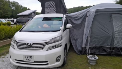 Inkling – 2012  Toyota Alphard (automatic) 4 berth campervan converted May 2024