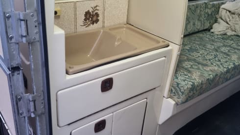 Eliza – Retro Romahome available for adventures