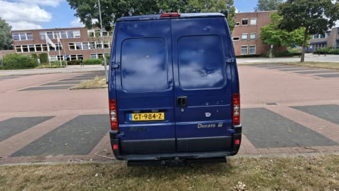 Lotta – 2-seater Fiat bus from 2002